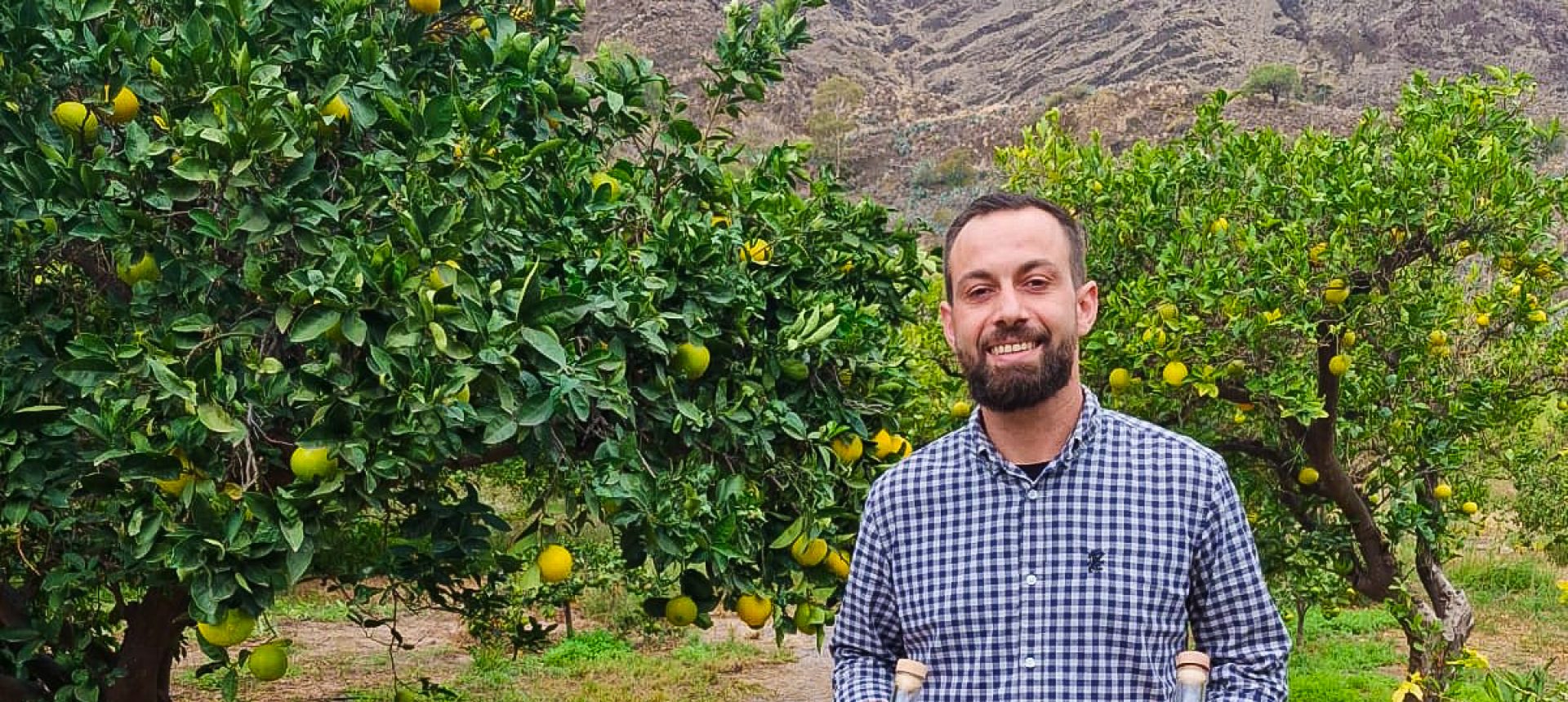 Carlos Peña, el sumiller de Casa Romántica, escribe una página de gastronomía líquida con alma a los pies de las Montañas Sagradas de Gran Canaria